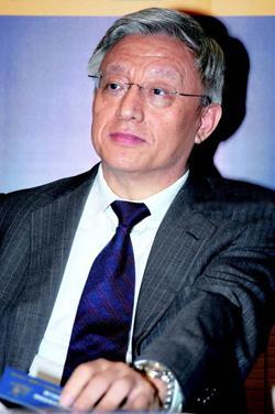 萧蔷|52岁萧蔷：台湾第一美女，情史混乱至今单身，是报应还是另有隐情