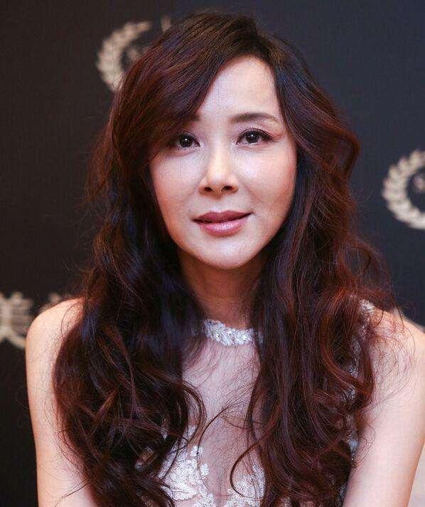 萧蔷|52岁萧蔷：台湾第一美女，情史混乱至今单身，是报应还是另有隐情