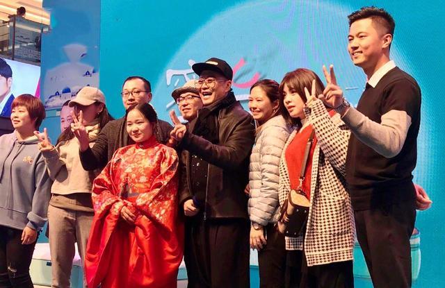 欧阳震华|58岁欧阳震华晒养生视频，近照曝光略显憔悴，离开TVB后令人担忧