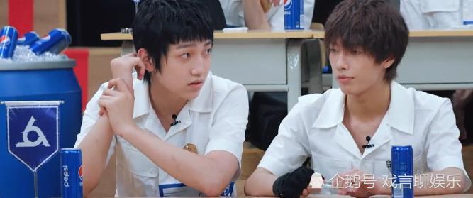 鞠翼铭|明日之子，鼓手鞠翼铭因和赵珂吵架成功出圈，成为观众热议话题