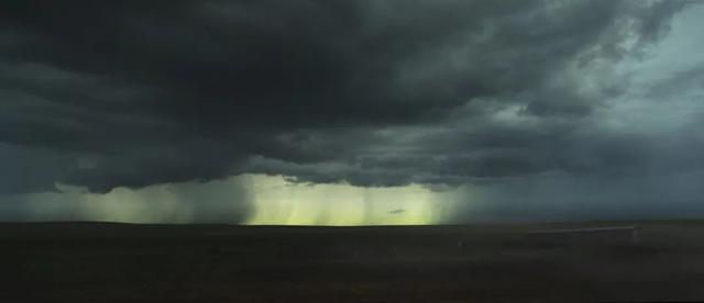 白云之下|不得不提的东京电影节入围佳作《白云之下》，美出新高度