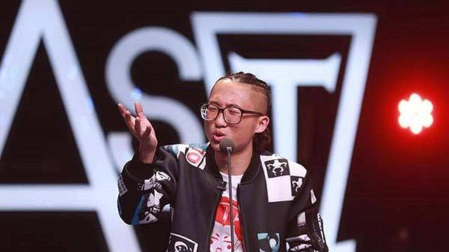 脱口秀大会|《脱口秀大会》悄然而至，但却效果不佳，遭网友吐槽：一堆破梗