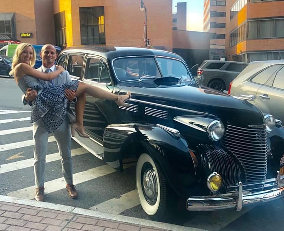 求婚|6800年一遇的媒人！美国男子求婚一刻巧遇超罕见彗星划过夜空