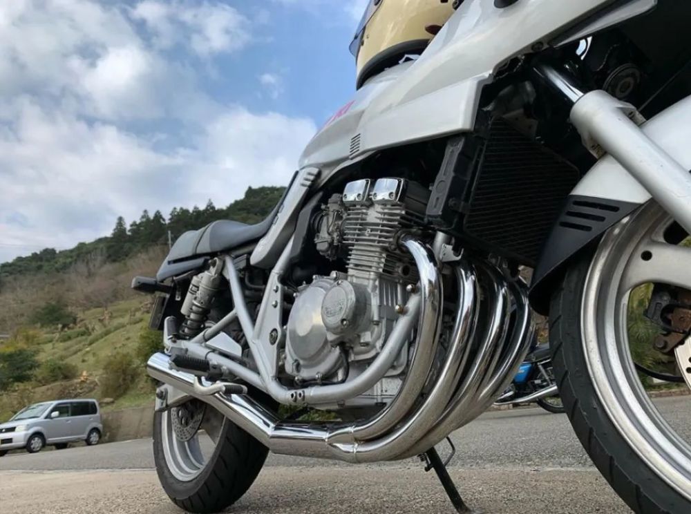 铃木也有四缸250,gsx250s katana不容小觑!