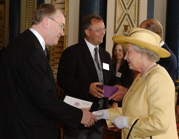 伊丽莎白二世|英女王诉说统治期间最大的遗憾，如今依然时常想起悲剧那天