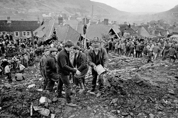 伊丽莎白二世|英女王诉说统治期间最大的遗憾，如今依然时常想起悲剧那天