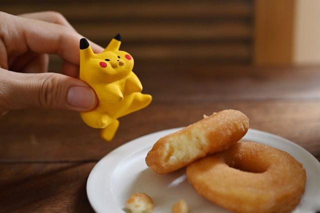 抓到了正在偷吃的皮卡丘,建议清蒸还是红烧?