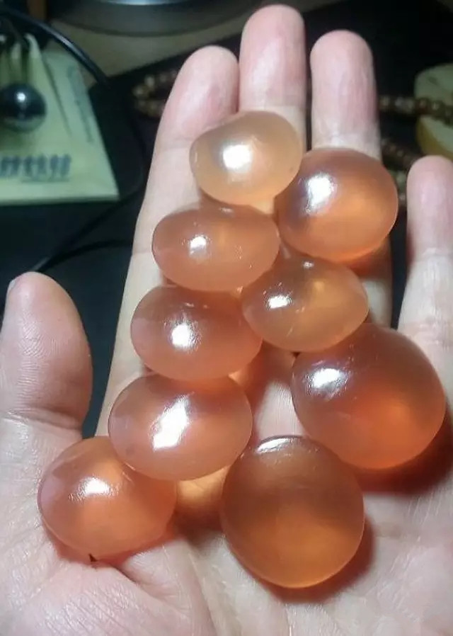 冷门小众文玩青鱼石,玲珑剔透,温润漂亮