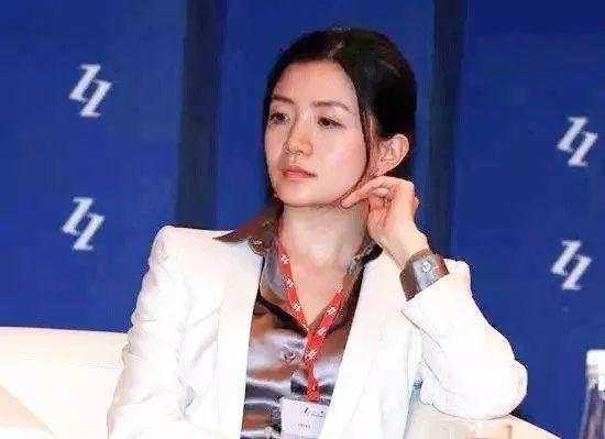 百亿女富豪李颖马云背后的人物跟了马云10年40岁还未结婚