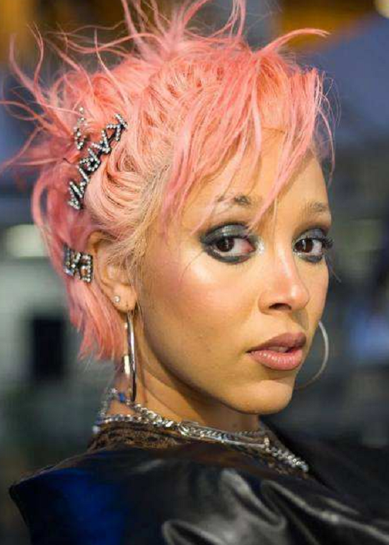 女歌手曾表示想感染新冠,如今终于如愿以偿成功感染|doja cat