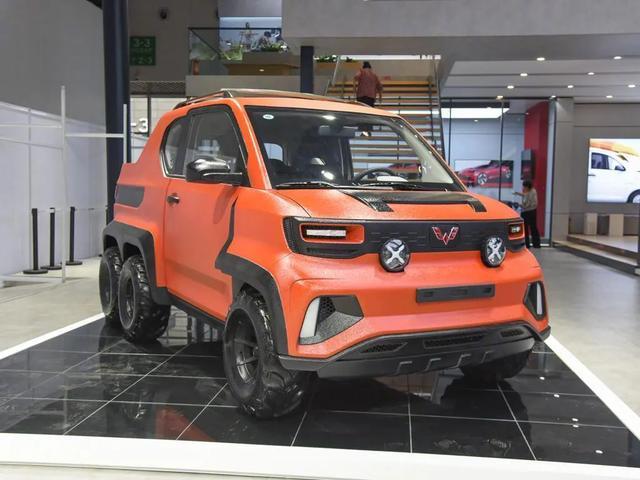 六轮版迷你皮卡宏光miniev特别版亮相2020成都车展