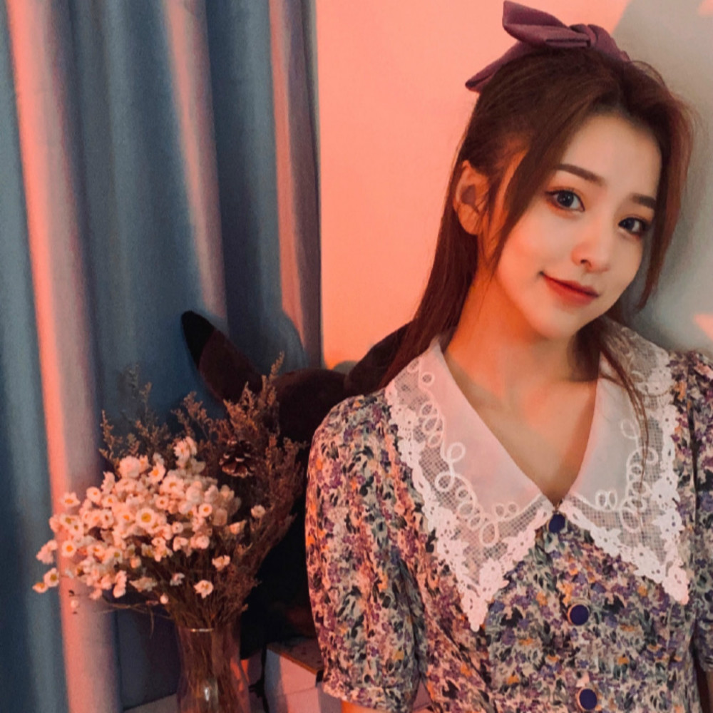 千万网红怂了刘思瑶不敢歪头嘟嘴一改往日大嘴巴清纯路线真实