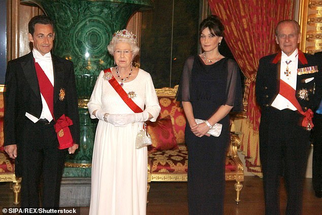 比撒切尔|萨科齐回忆说英女王比撒切尔还厉害，在她面前喝下人生第一杯烈酒