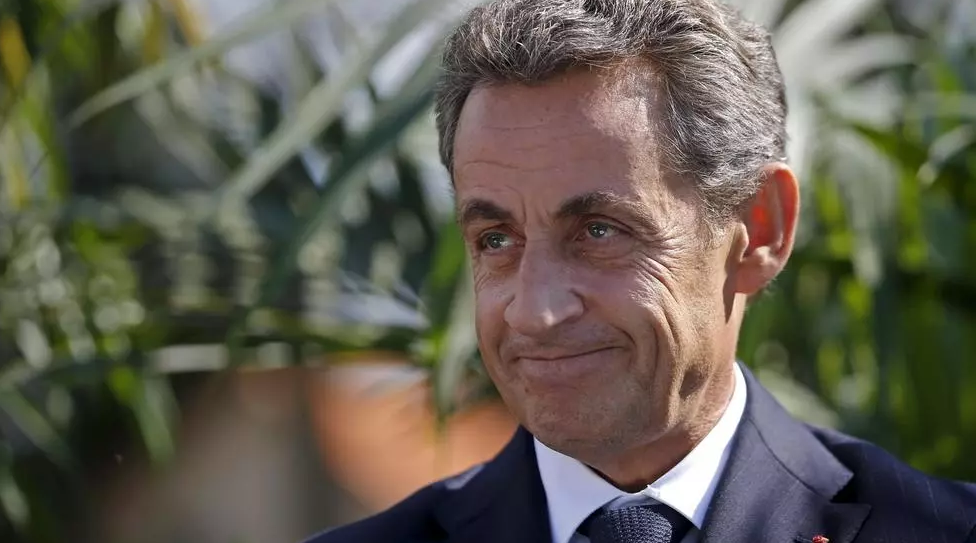 比撒切尔|萨科齐回忆说英女王比撒切尔还厉害，在她面前喝下人生第一杯烈酒