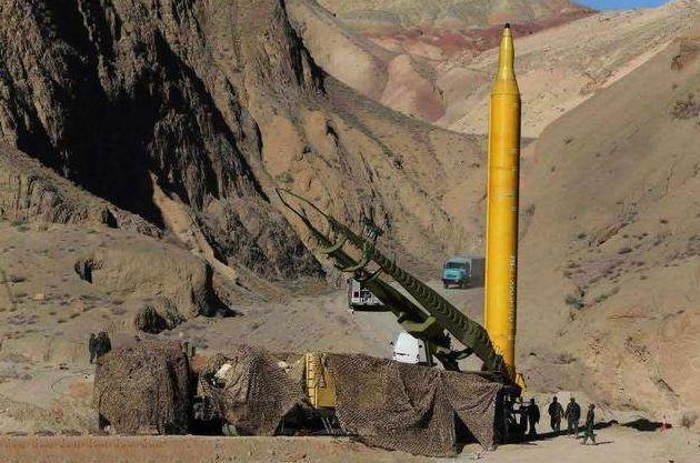 伊朗导弹图片