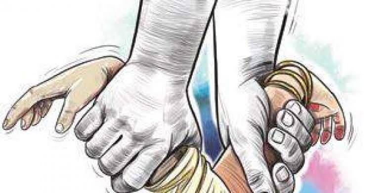 印度_社会|印度19岁女孩和男友自导自演一出绑架案，向父母勒索93万巨款