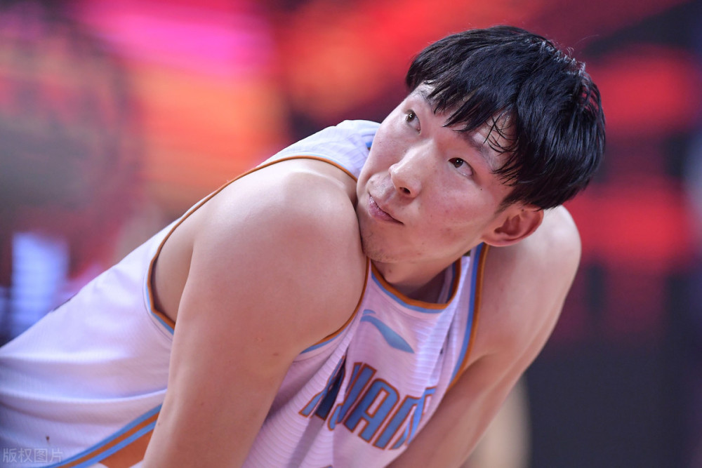 霍楠批周琦是溜子遭阿的江怒斥网友却一改常态