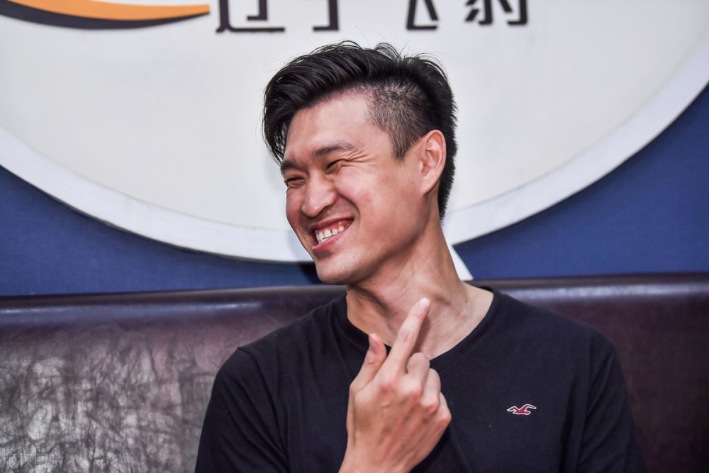 霍楠批周琦是溜子遭阿的江怒斥网友却一改常态