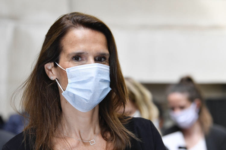 图源:比利时首相苏菲·威尔梅斯宣布考虑加强应对疫情的措施.(法新社)