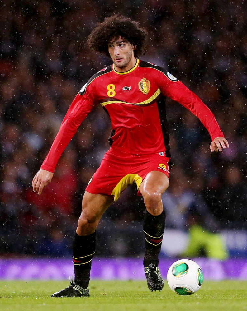 中长变中锋:费莱尼8分钟3个头球帮助山东鲁能反败为胜,194身高真有用