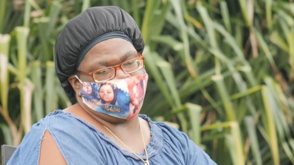 新冠疫情|儿子因新冠去世11天后女儿又去世，母亲哭诉：家里静得吓人