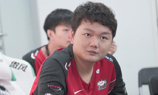解说记得和Cat狂吹JDG，这就是春季赛冠军该有的状态