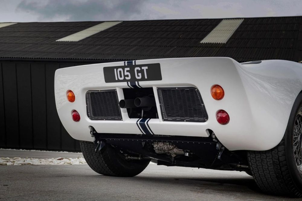 电影极速车王原型价值千万的福特gt40原型车即将被出售