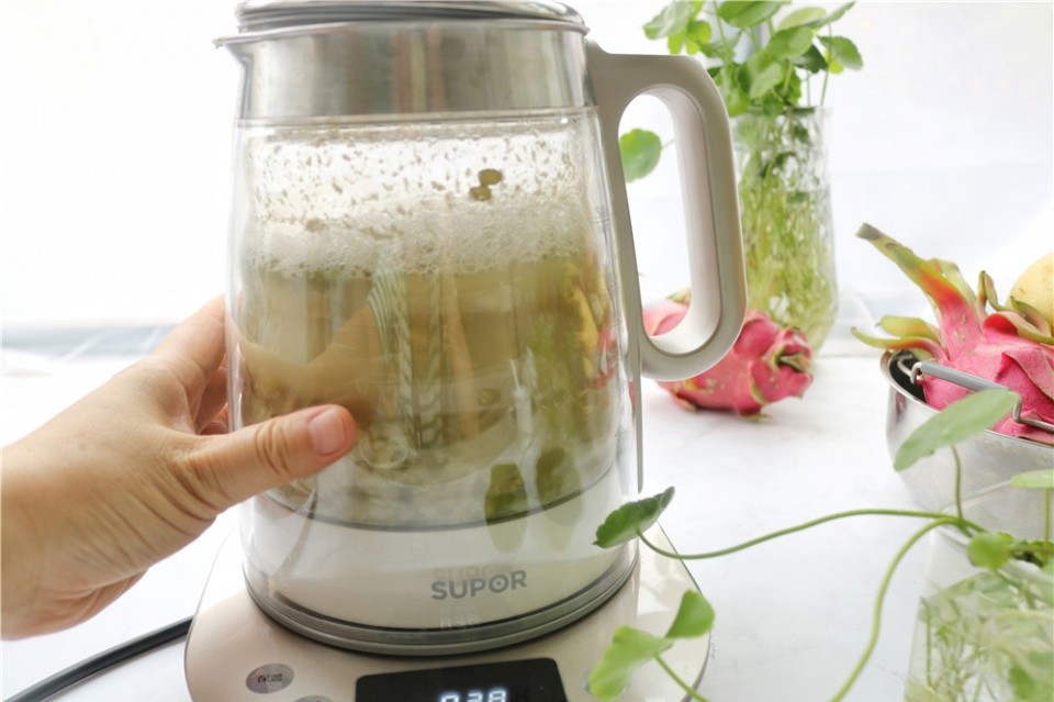 4,养生壶选择红豆羹程序开始煮粥,时间是50分钟.