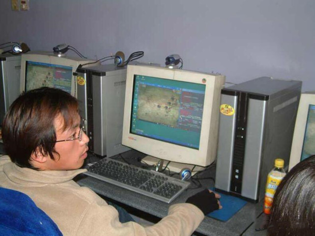 老照片:那些年的老网吧,属于80后的青春回忆