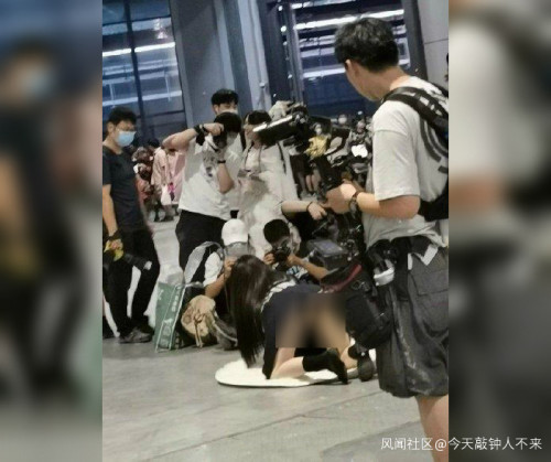 漫展上疑摆出不雅姿势遭批评,当事人致歉