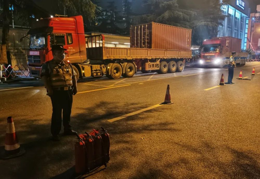 蓬佩奥|领事馆关闭引来媒体围观 蓬佩奥组建反华联盟遇冷 世界紧盯中美关系恶化