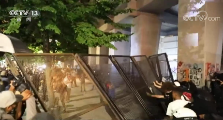 特朗普|美国抗疫愈发严峻 特朗普态度急转、怪招频出用意何在？