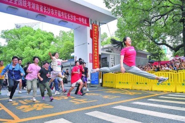 高考命题指挥棒指向哪里