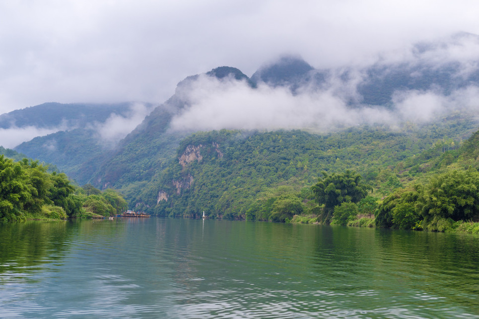 广东连州市被人们称呼为"粤北缩小版小桂林"城市,自然在连州市境内的