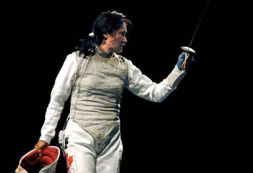 这个名为栾菊杰的女性运动员就是一个得到了大家谅解的人,她原本是