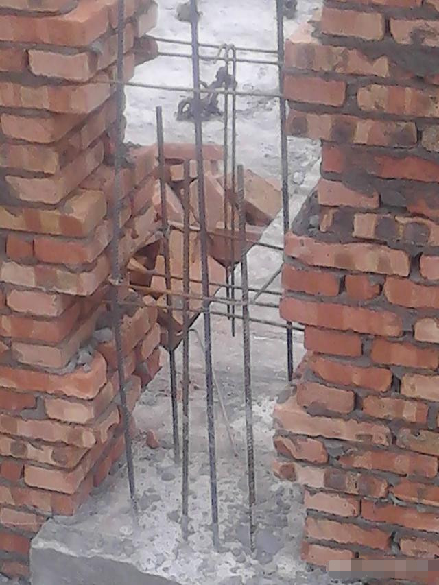 农村自建房的砖混结构构造柱的拉结筋可以不要吗