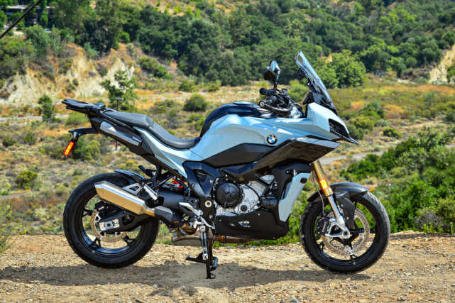 2020款宝马s1000xr更极致的运动旅行摩托