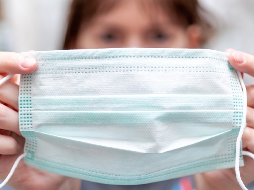 新冠病毒|参加培训后，夏威夷航空17名空乘出现症状，1人死于新冠病毒