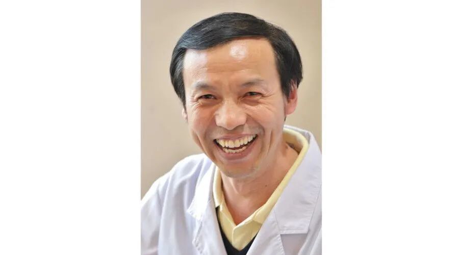 肖相如,教授,主任医师,博士生导师.