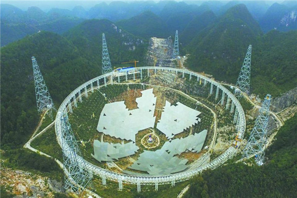 耗资26亿曾是全球最大天眼如今锈迹斑斑成超大垃圾场