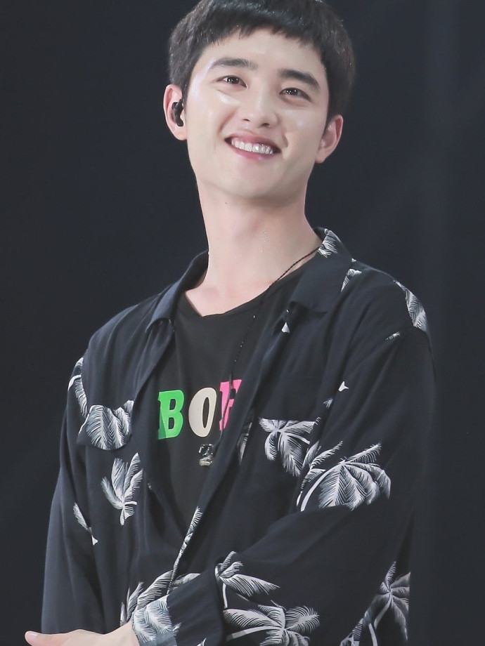 sm终于开眼了?正在为都暻秀寻solo曲,一退伍就有solo和电影资源