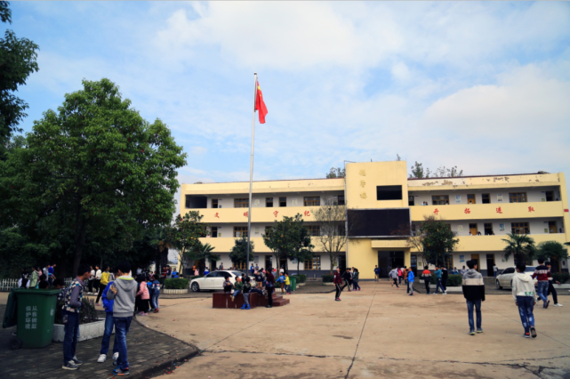 舒城杜店中学中考喜报