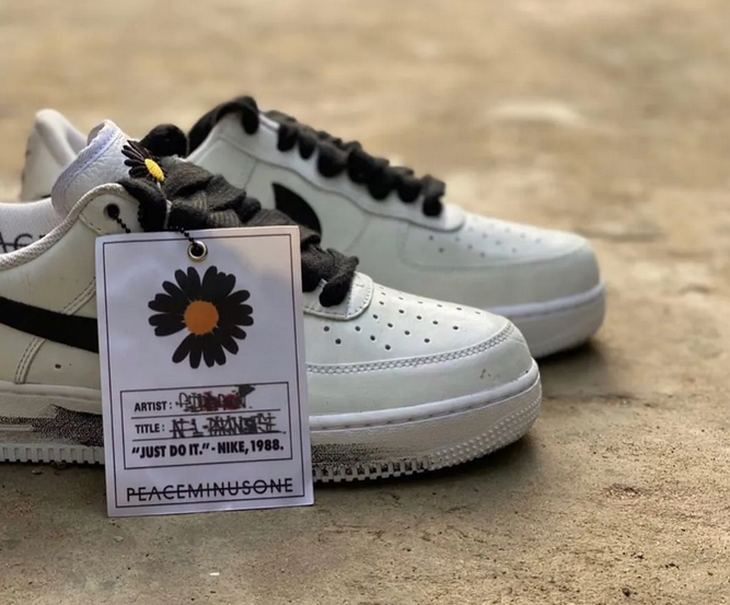 权志龙af1第二代9月发售,黑白色反转,刮刮乐依旧!