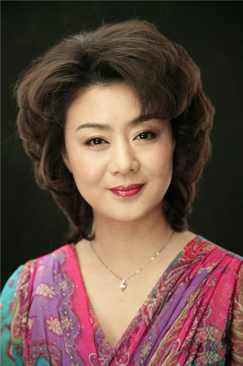 京剧第一美人李胜素法国人赞她为天使一颦一笑皆是风情