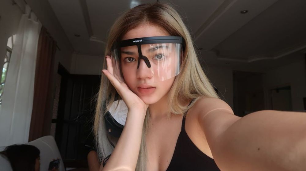 安妮·萨拉曼卡|美女网红违反隔离规定被捕，期间在商场跳舞还去韩国烤肉店