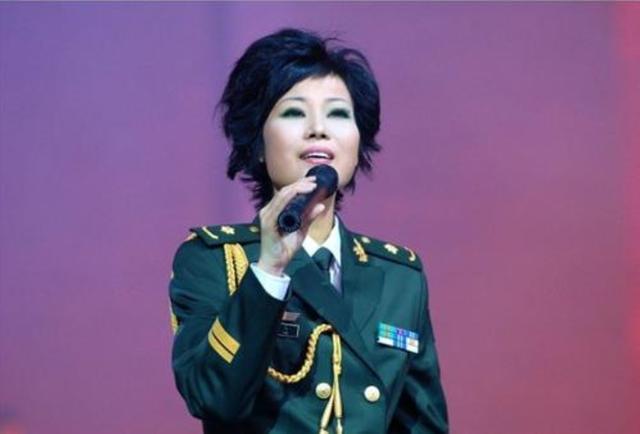 她是电视剧歌后 患癌后切乳保命 终在演唱会上复发带遗憾逝世 腾讯新闻