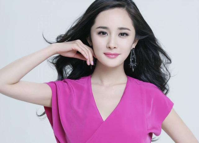 目前热度最高的4位女演员:关晓彤仅在第三,榜首即将霸屏暑期