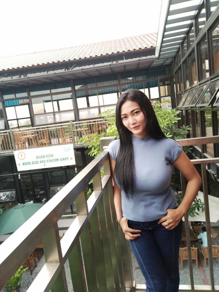 黛薇|男子卖地引发热议 买家能娶走貌美小姨子