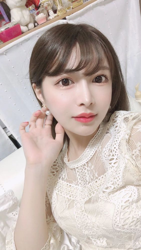 业界新人高嶋明实整容后堪比深田咏美大换脸