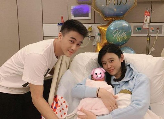 何猷君|何猷君走出赌王去世伤痛参加夫妻真人秀，奚梦瑶复工赚钱不依附豪门